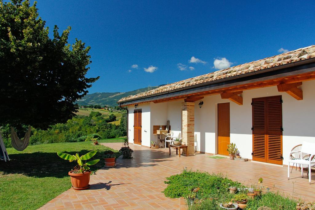 Вилла Masseria Spadone Civitella Casanova Экстерьер фото