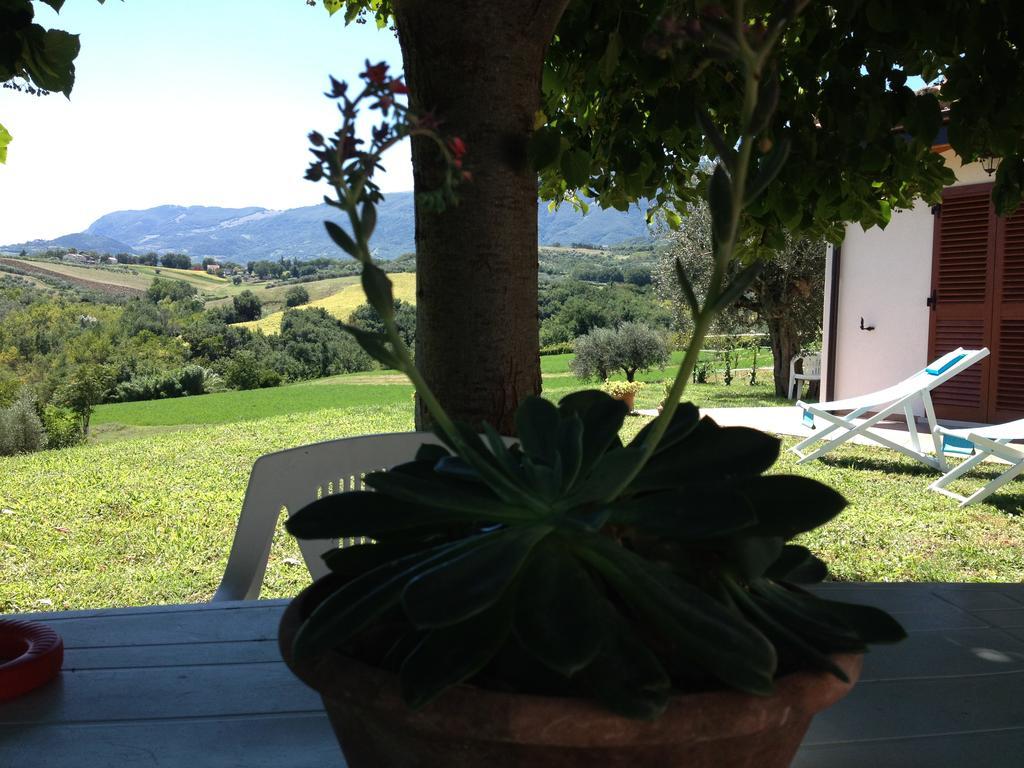 Вилла Masseria Spadone Civitella Casanova Экстерьер фото
