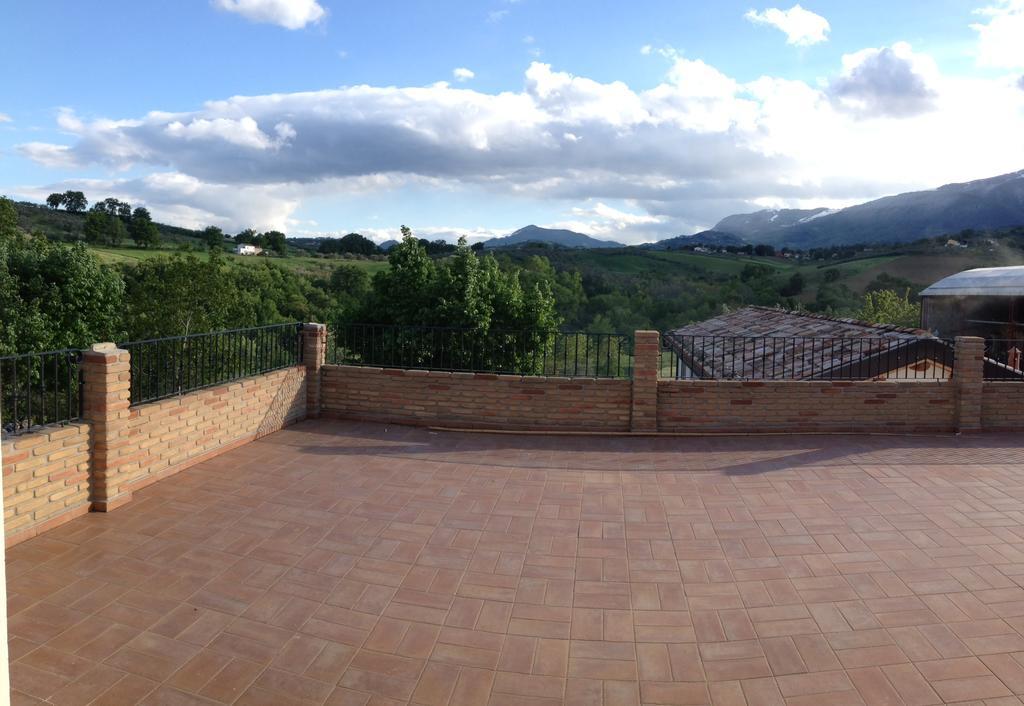 Вилла Masseria Spadone Civitella Casanova Экстерьер фото